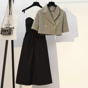 Sét vest croptop phối nút kèm váy 2 dây xòe dáng dài đậm chất Vintage sang chảnh thời trang nữ cho quý cô dự tiệc